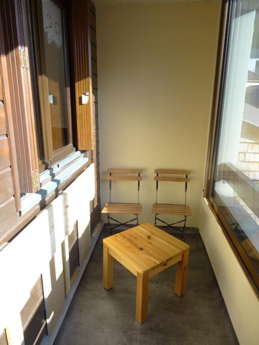 Appartement Au Coeur Du Village Avec Parking Prive Mijoux Buitenkant foto